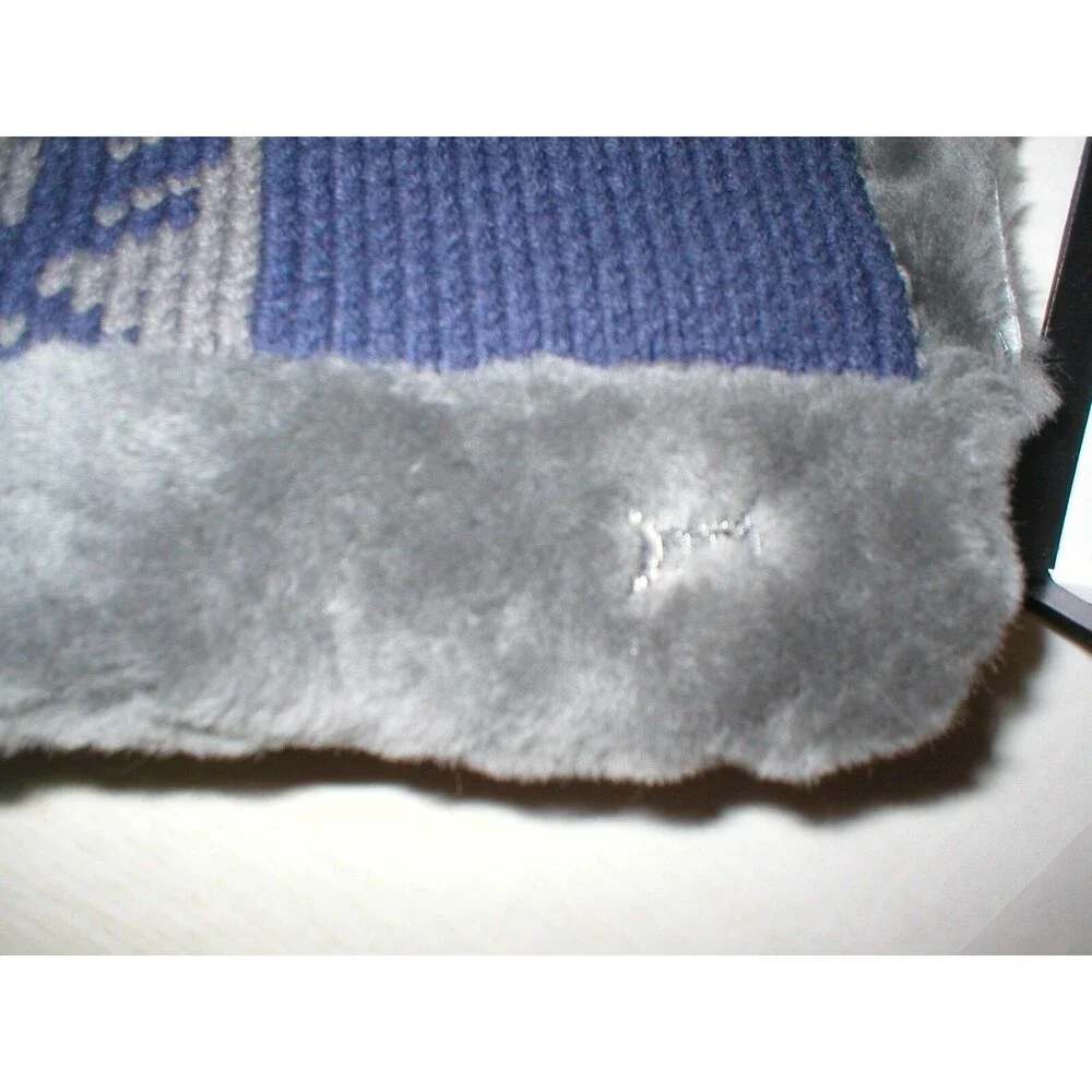 New 65 x 10 Australia Luxe Scarf Long Gray Blue Skull Dove Shearling Fur Womens - Picture 5 of 8